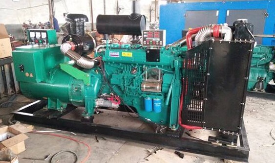 新疆潍柴二手发电机大型柴油发电机组