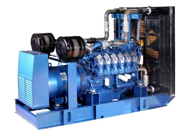 新疆康明斯30kw小型柴油二手发电机组